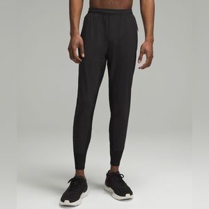 Men’s M medium Lululemon Surge Hybrid jogger/pant